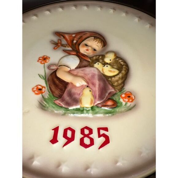 Goebel M.J. Hummel Annual Plate 1985 - Picture 2 of 8